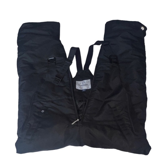 Magellan Outdoors Water & Wind Resistant Youth Black Snow Bib Size L - Picture 4 of 15